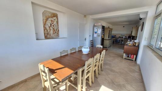 For sale Marseille-11eme-arrondissement 7 rooms 143 m2 Bouches du Rhone (13011) photo 2