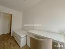 Location Appartement Courcouronnes  4 pieces 8 m2