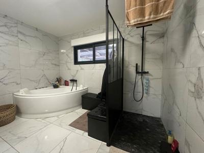 For sale Plaissan 5 rooms 135 m2 Herault (34230) photo 2