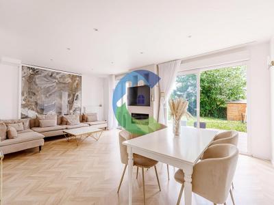 For sale Ballainvilliers 6 rooms 122 m2 Essonne (91160) photo 1