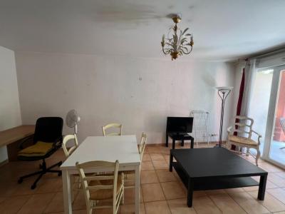 Louer Appartement 52 m2 Beaurecueil