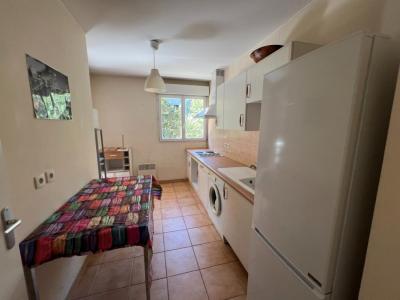 Louer Appartement Beaurecueil 900 euros