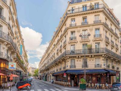 For sale Paris-9eme-arrondissement 4 rooms 9 m2 Paris (75009) photo 0