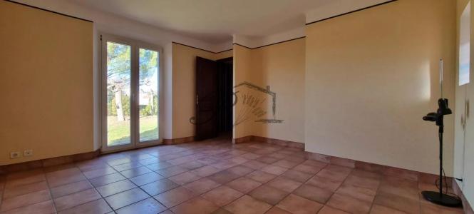 For rent Pertuis 5 rooms 142 m2 Vaucluse (84120) photo 4