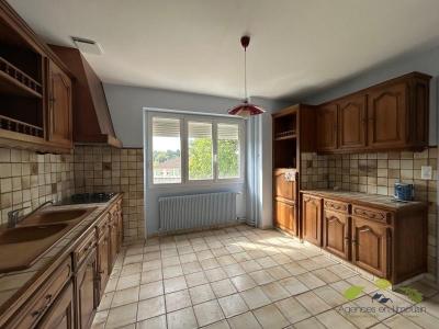 Louer Maison Saint-leonard-de-noblat 920 euros