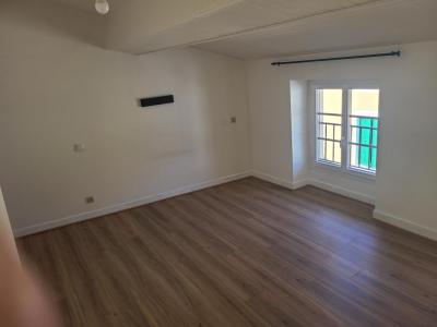 For rent Cluny 6 rooms 145 m2 Saone et loire (71250) photo 1