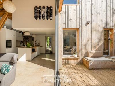 For sale Bordeaux 4 rooms 144 m2 Gironde (33800) photo 2