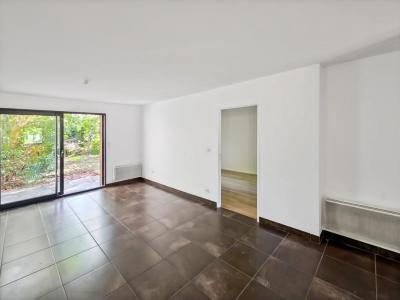 For sale Saint-germain-au-mont-d'or 2 rooms 49 m2 Rhone (69650) photo 2