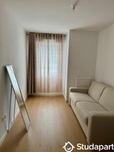 For rent Creteil 1 room 11 m2 Val de Marne (94000) photo 0