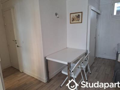 Louer Appartement Paris-17eme-arrondissement 1225 euros