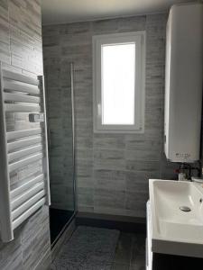 For sale 4 rooms 71 m2 Aube (10120) photo 3