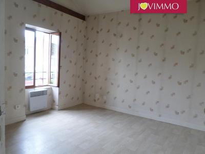 For sale Lussac-les-chateaux centre ville 3 rooms 64 m2 Vienne (86320) photo 2