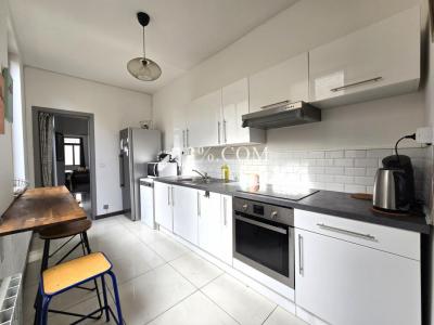 For sale Tourcoing 5 rooms 109 m2 Nord (59200) photo 2
