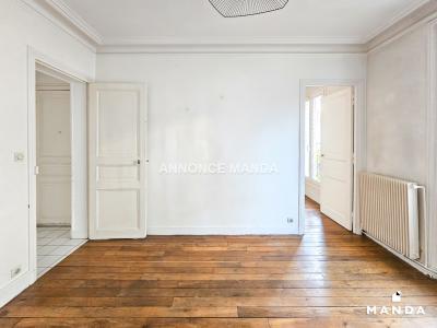 For rent Paris-20eme-arrondissement 2 rooms 29 m2 Paris (75020) photo 0