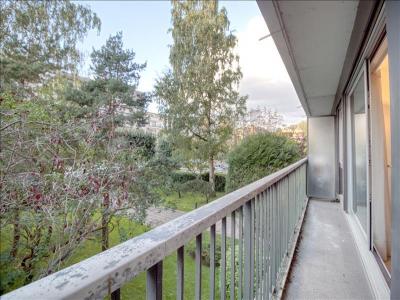 Louer Appartement 38 m2 Courbevoie