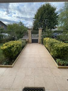 For sale Meyzieu 4 rooms 97 m2 Rhone (69330) photo 1