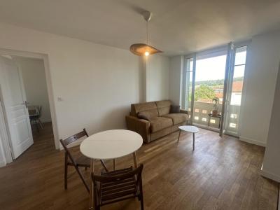 For rent Lyon-9eme-arrondissement 2 rooms 54 m2 Rhone (69009) photo 1