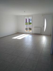 For sale Chemille 4 rooms 92 m2 Maine et loire (49120) photo 2