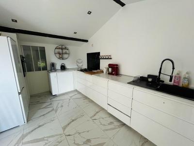 For rent Montpellier 4 rooms 92 m2 Herault (34070) photo 2