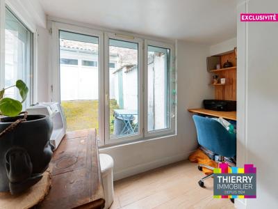 For sale Nantes 2 rooms 37 m2 Loire atlantique (44000) photo 1