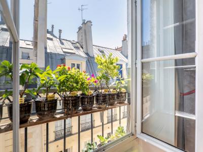 For sale Paris-1er-arrondissement 3 rooms 55 m2 Paris (75001) photo 3