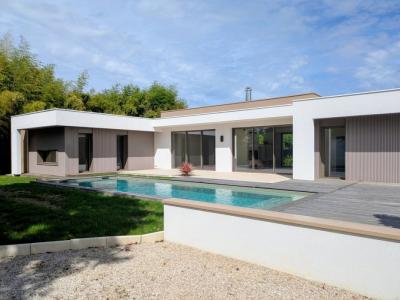 For sale Bruges 6 rooms 226 m2 Gironde (33520) photo 0
