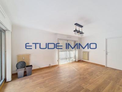 For sale Lille 3 rooms 71 m2 Nord (59000) photo 1