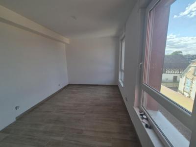 For sale Haguenau 2 rooms 44 m2 Bas rhin (67500) photo 2