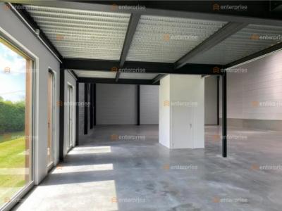 Louer Commerce 669 m2 Nieppe