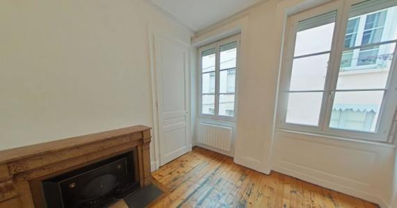 For rent Lyon-6eme-arrondissement 2 rooms 60 m2 Rhone (69006) photo 2