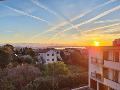 For sale 2 rooms 34 m2 Alpes Maritimes (06220) photo 0