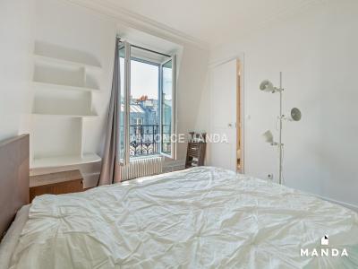For rent Paris-18eme-arrondissement 2 rooms 38 m2 Paris (75018) photo 2