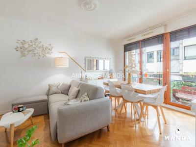 For rent Paris 2 rooms 51 m2 Paris (75000) photo 0
