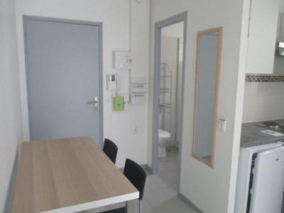 For rent Bordeaux 2 rooms 34 m2 Gironde (33200) photo 0