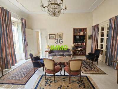 Acheter Appartement 192 m2 Nimes