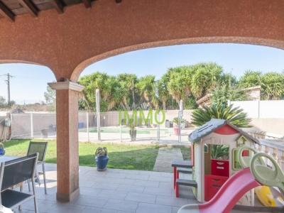 For sale Frontignan 4 rooms 130 m2 Herault (34110) photo 2
