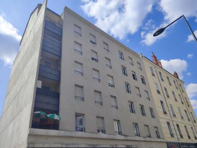 For sale Villeurbanne 3 rooms 71 m2 Rhone (69100) photo 0
