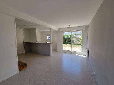 For sale Sable-sur-sarthe 4 rooms 83 m2 Sarthe (72300) photo 1