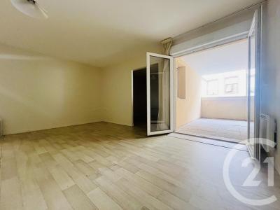 For sale Limoges 2 rooms 47 m2 Haute vienne (87000) photo 2
