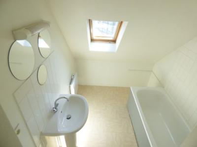 For rent Aubigny-sur-nere 3 rooms 68 m2 Cher (18700) photo 3