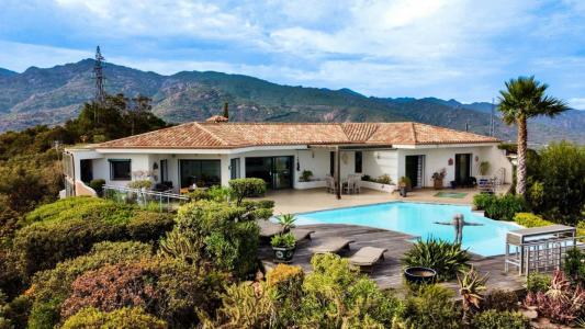 For sale Porto-vecchio 8 rooms 306 m2 Corse (20137) photo 2