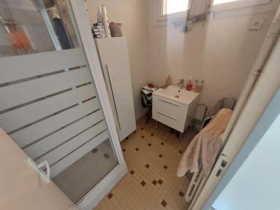 For sale Marignane 3 rooms 65 m2 Bouches du Rhone (13700) photo 3