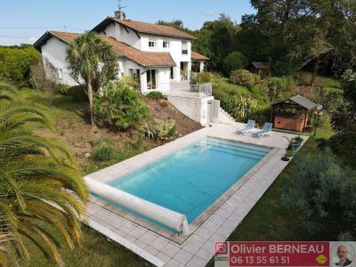 For sale Arcangues 6 rooms 163 m2 Pyrenees atlantiques (64200) photo 0