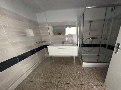 For sale Aubagne AUBAGNE 3 rooms 62 m2 Bouches du Rhone (13400) photo 2
