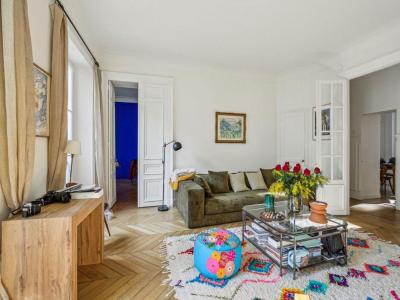 For sale Paris-10eme-arrondissement 5 rooms 107 m2 Paris (75010) photo 2