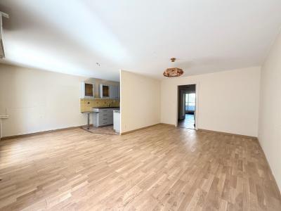 For sale Marseille-8eme-arrondissement 3 rooms 90 m2 Bouches du Rhone (13008) photo 4