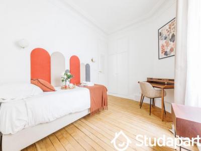 For rent Paris-7eme-arrondissement 5 rooms 150 m2 Paris (75007) photo 4