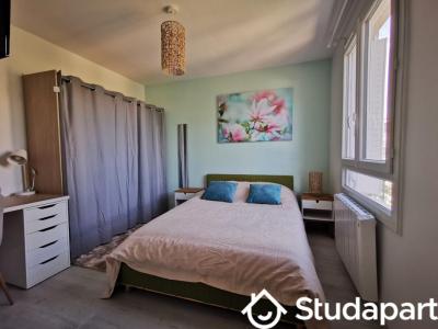 For rent Rueil-malmaison 1 room 10 m2 Hauts de Seine (92500) photo 0
