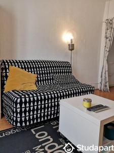 For rent Paris-11eme-arrondissement 1 room 17 m2 Paris (75011) photo 3