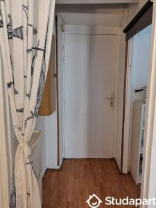 For rent Paris-11eme-arrondissement 1 room 17 m2 Paris (75011) photo 4